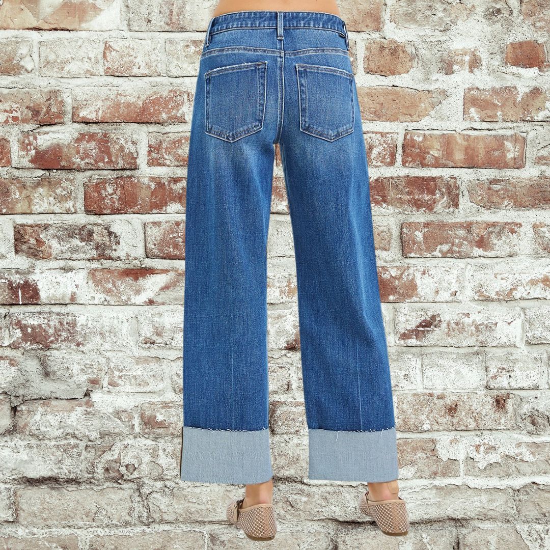 Cropped Straight Cuff Jean