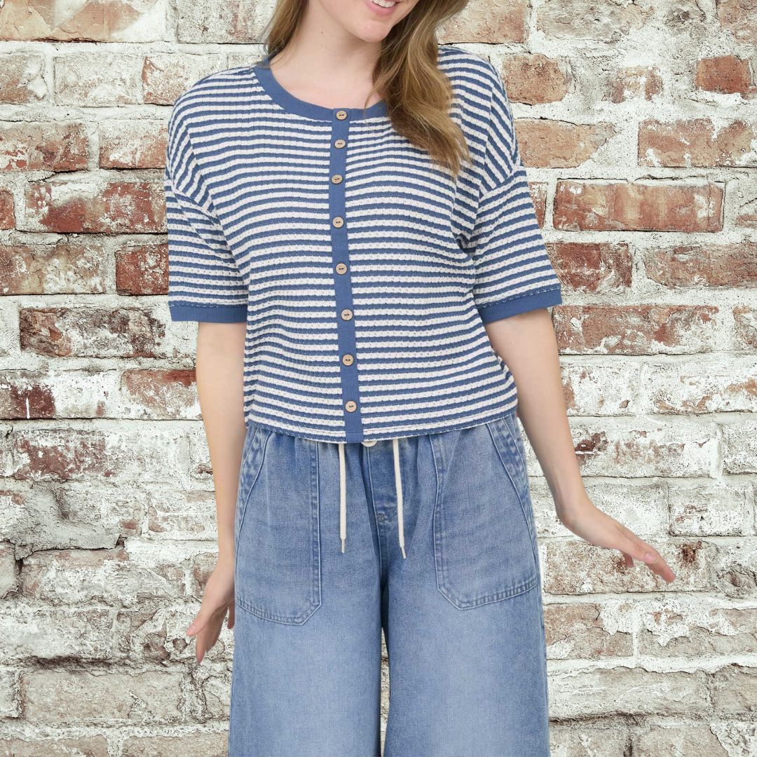 Elly Button Thermal Top